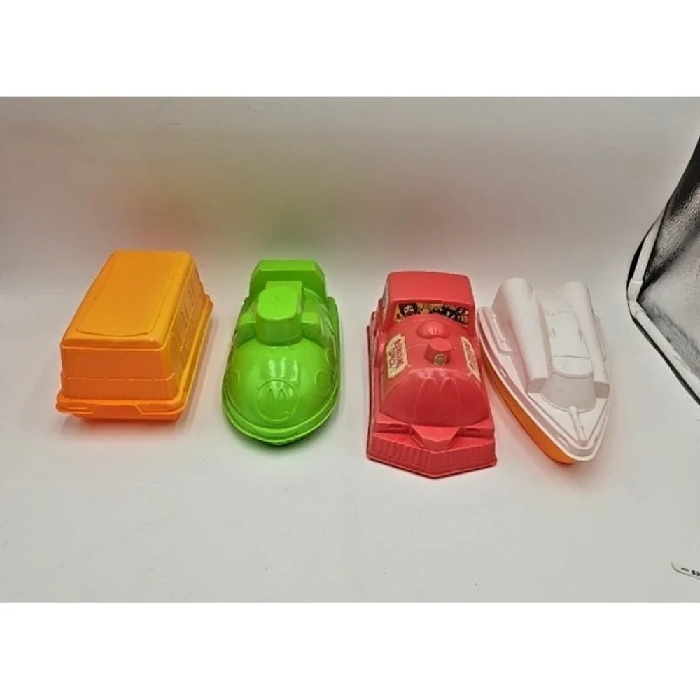 READ RARE '82 '83 McDonald's Space Ship Caboose Sub Train Plastic Discoloration
